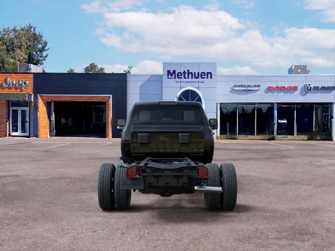 New 2026 RAM 3500 Tradesman w/ Chrome Appearance Group A AWD/4WD image 7
