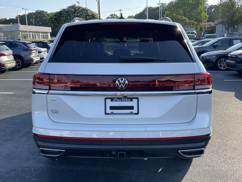 Certified 2026 Volkswagen Atlas SE w/ Panoramic Sunroof Package FWD image 6