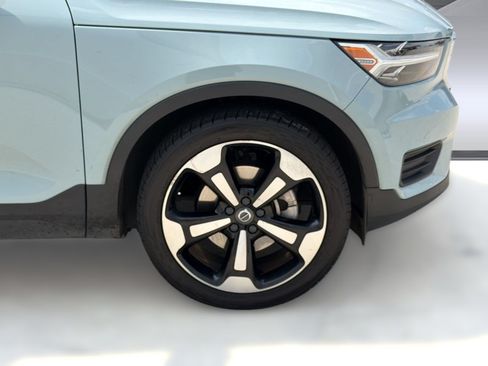 Used 2019 Volvo XC40 T5 Momentum AWD/4WD image 11
