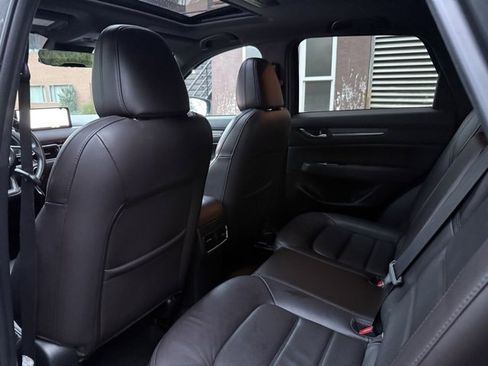 Used 2022 MAZDA CX-5 Signature image 28