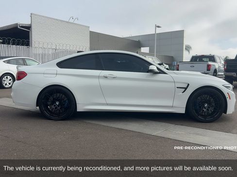 Used 2018 BMW M4 Coupe RWD image 4