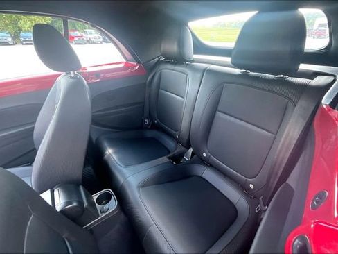 Used 2019 Volkswagen Beetle 2.0T S FWD image 24