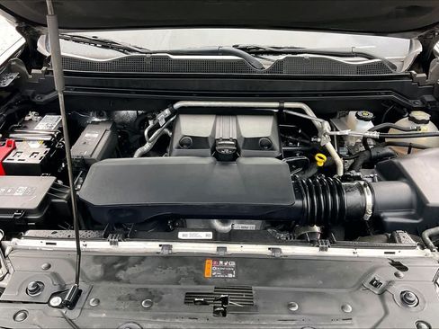 Used 2024 Chevrolet Colorado LT w/ LT Convenience Package AWD/4WD image 29
