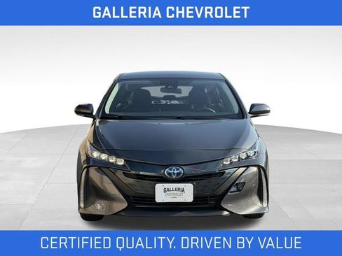 Used 2022 Toyota Prius Prime LE FWD image 3