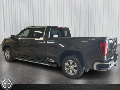 Used 2021 GMC Sierra 1500 SLT w/ X31 Off-Road Package image 7
