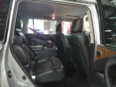 Used 2024 Nissan Armada SL w/ Captain's Chairs Package AWD/4WD image 13