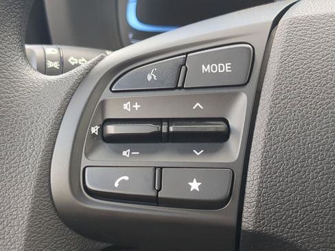 New 2026 Hyundai Venue SE FWD image 21
