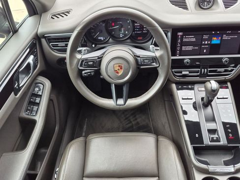 Certified 2024 Porsche Macan AWD/4WD image 15