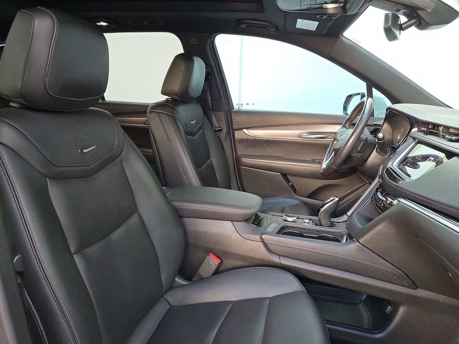 Used 2023 Cadillac XT6 Luxury FWD image 28