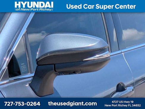 Used 2022 Toyota Venza Limited AWD/4WD image 11