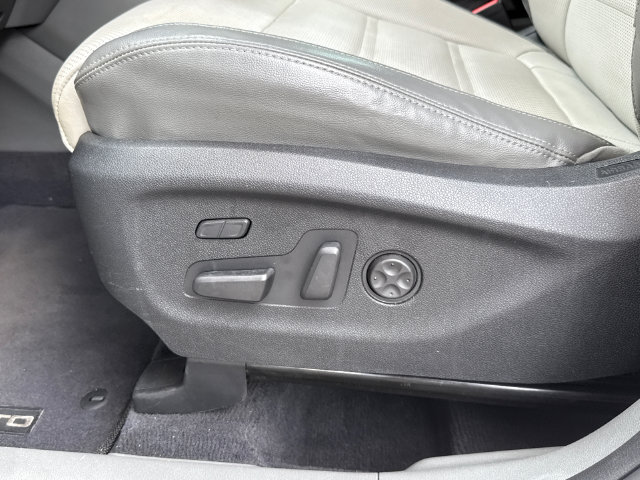 Used 2016 Kia Sorento SX AWD/4WD image 18