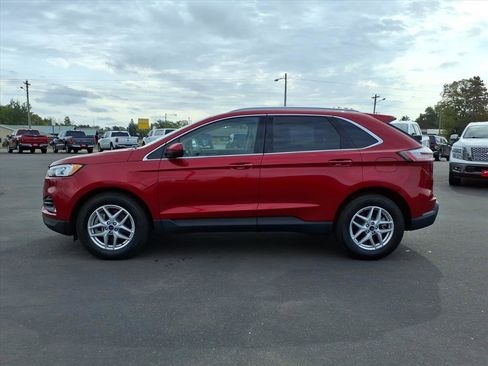 Used 2022 Ford Edge SEL w/ Convenience Package image 2