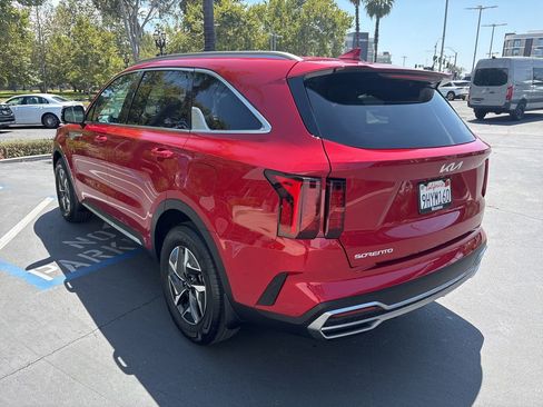 Used 2023 Kia Sorento EX FWD image 5