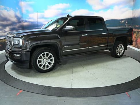 Used 2016 GMC Sierra 1500 Denali w/ Enhanced Driver Alert Package image 3