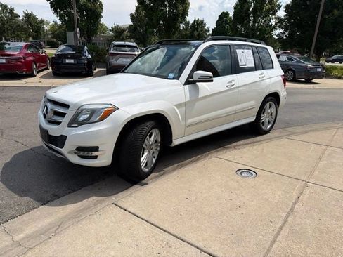 Used 2015 Mercedes-Benz GLK 350 4MATIC image 3