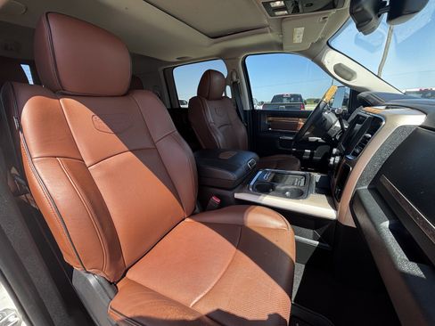 Used 2017 RAM 3500 Laramie Longhorn AWD/4WD image 19