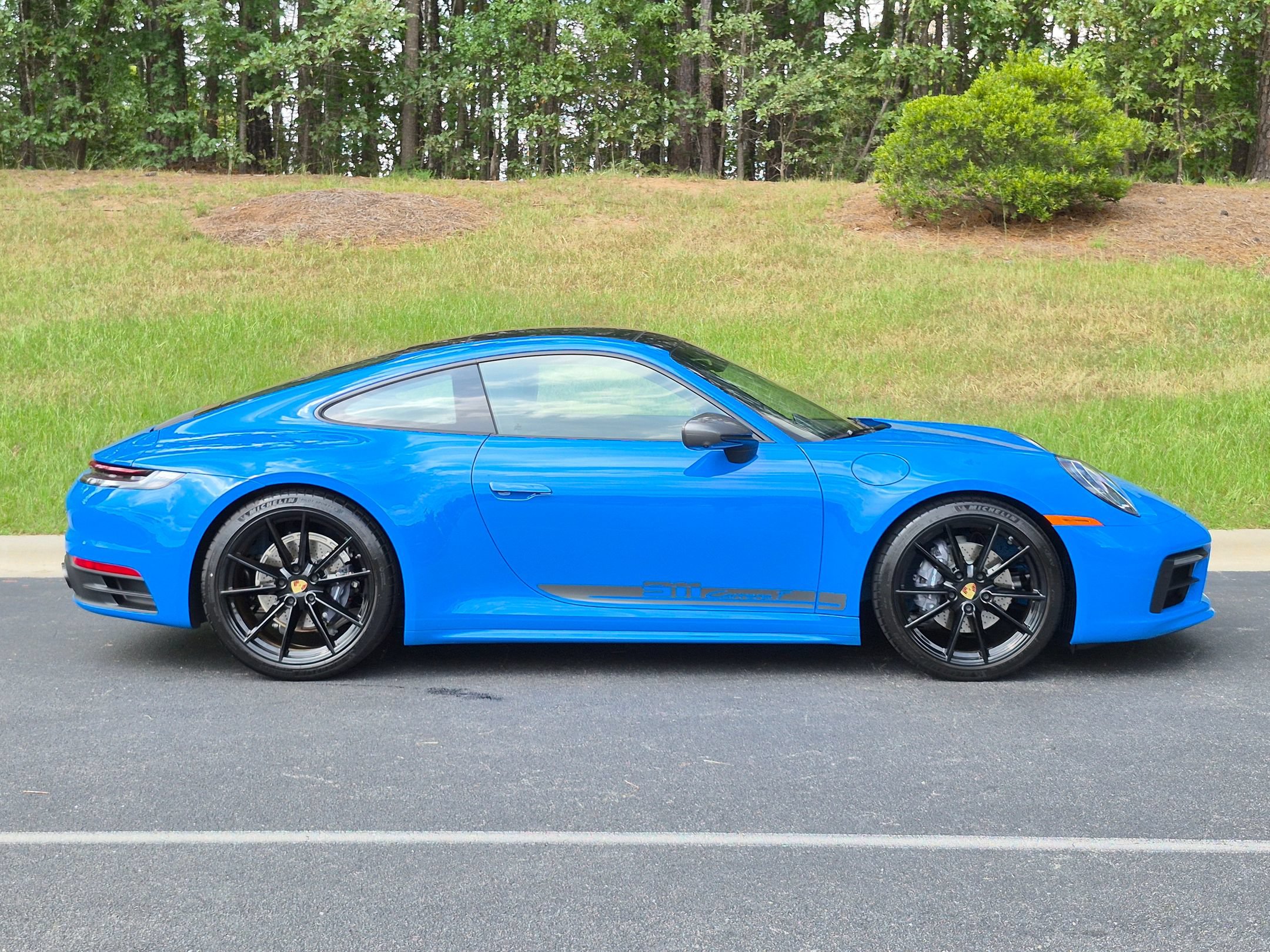 Certified 2024 Porsche 911 Carrera 4 AWD/4WD image 32