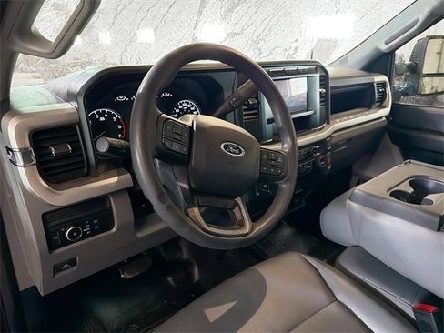 Used 2023 Ford F250 XL w/ XL Chrome Package image 8