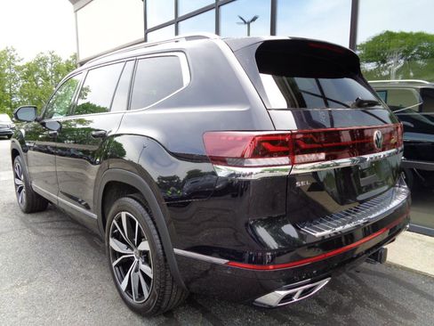 Used 2024 Volkswagen Atlas SEL Premium R-Line AWD/4WD image 7