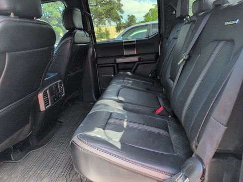 Used 2019 Ford F150 Platinum w/ Equipment Group 701A Luxury AWD/4WD image 6