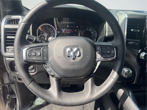Used 2025 RAM 1500 Laramie AWD/4WD image 7