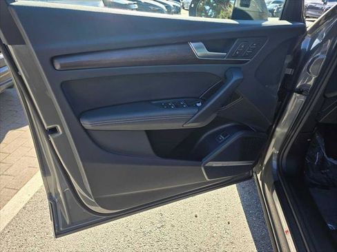 Used 2024 Audi Q5 2.0T Premium Plus w/ Premium Plus Package image 23