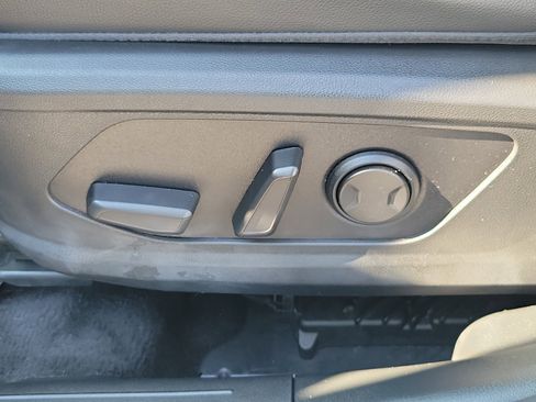 Used 2023 Hyundai Santa Cruz Limited w/ Winter Package image 18