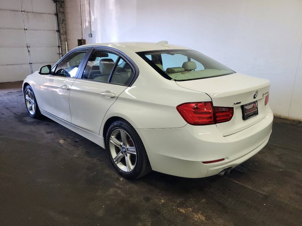 Used 2013 BMW 328i xDrive Sedan AWD/4WD image 5