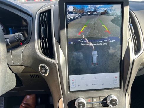 Certified 2022 Ford Edge SEL w/ Convenience Package image 15