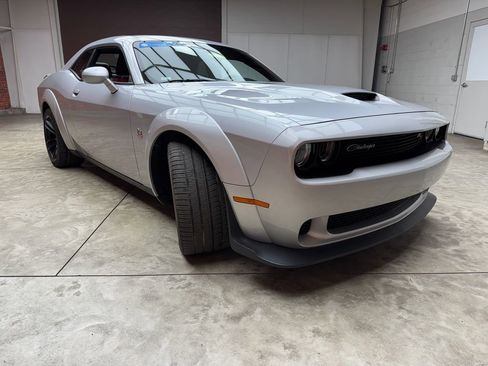 Used 2023 Dodge Challenger R/T Scat Pack RWD image 6