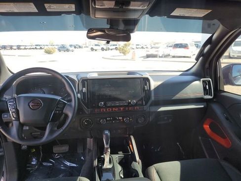 Certified 2025 Nissan Frontier PRO-4X AWD/4WD image 25