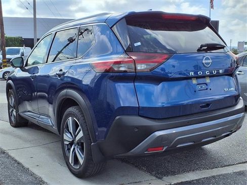 Certified 2023 Nissan Rogue SL w/ SL Premium Package image 3
