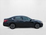 Used 2017 Nissan Altima 2.5 SV image 4