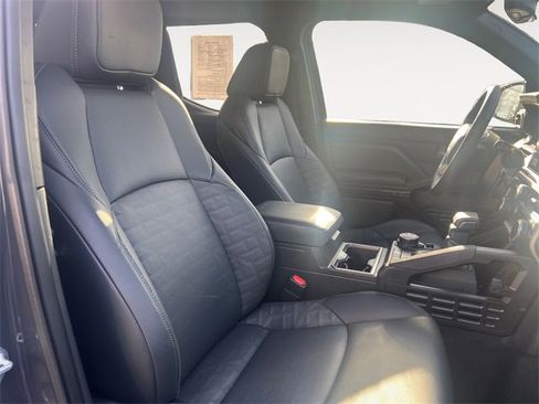 Used 2024 Toyota Tacoma TRD Off-Road image 14