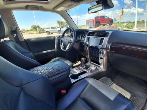 Used 2023 Toyota 4Runner Limited AWD/4WD image 27