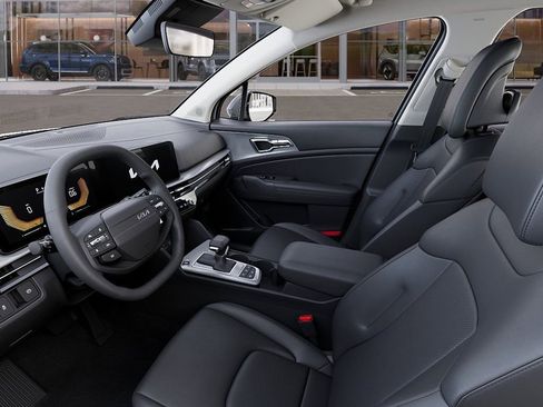 New 2026 Kia Sportage EX FWD image 17