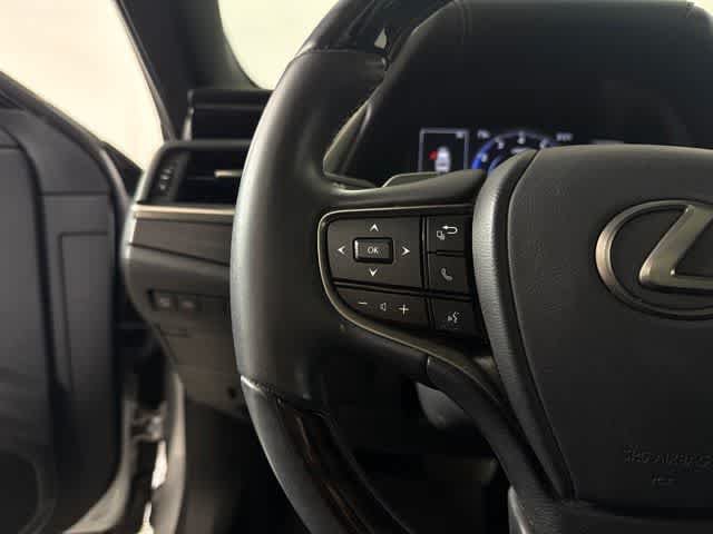 Used 2021 Lexus ES 350 Ultra Luxury w/ Accessory Package 2 FWD image 26