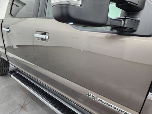 Used 2022 Ford F250 XLT w/ XLT Premium Package image 25