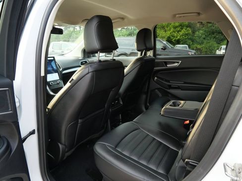 Used 2024 Ford Edge SEL w/ Convenience Package AWD/4WD image 16