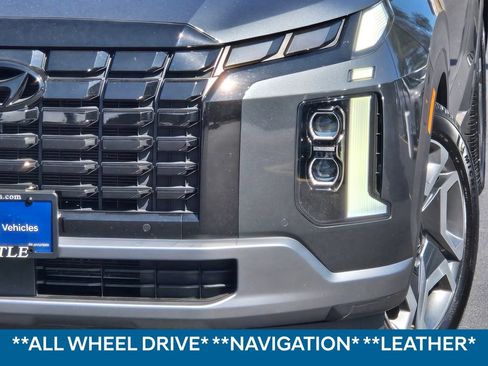 Used 2023 Hyundai Palisade Limited AWD/4WD image 2