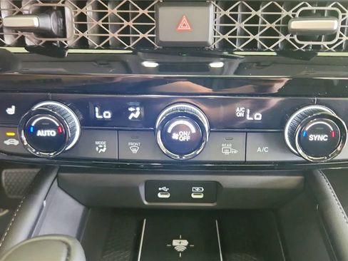Used 2025 Honda Accord Touring image 30