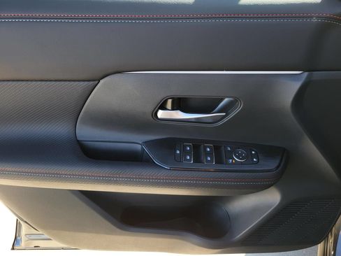 New 2026 Nissan Kicks SR w/ SR Premium Package FWD image 20