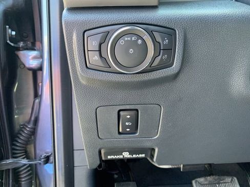 Used 2022 Ford F350 Lariat w/ Chrome Package AWD/4WD image 25