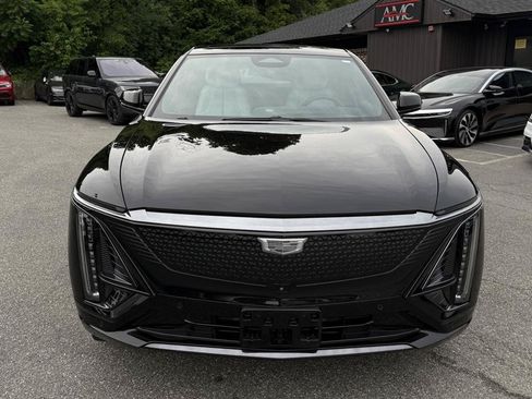 Used 2024 Cadillac Lyriq Sport RWD image 23