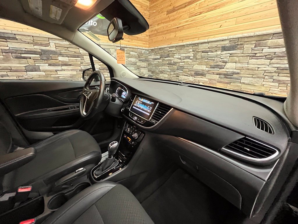 Used 2019 Buick Encore Preferred AWD/4WD image 22
