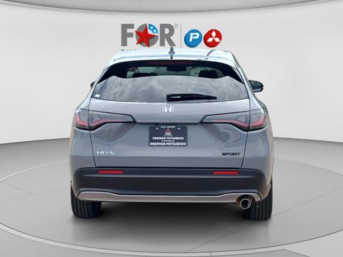 Used 2025 Honda HR-V Sport image 4