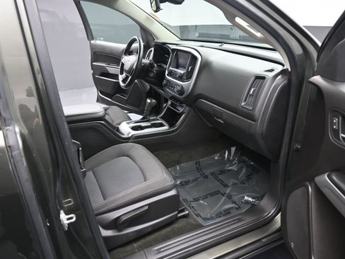 Used 2018 Chevrolet Colorado LT w/ LT Convenience Package image 18