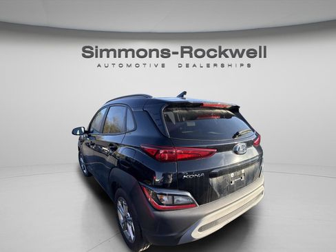 Used 2023 Hyundai Kona SEL w/ Winter Weather Package AWD/4WD image 3
