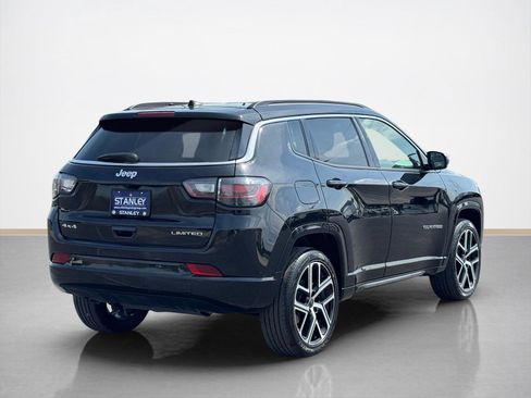 Used 2025 Jeep Compass Limited w/ Elite Group image 7