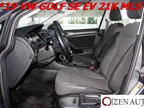 Used 2019 Volkswagen e-Golf SE w/ Driver Assistance Package image 26